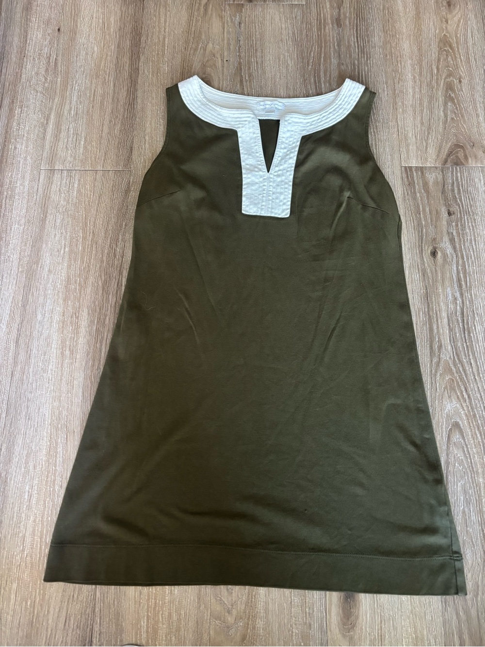 New York & Company 70’s inspired, Olive Green and White Sleeveless Mini Dress
